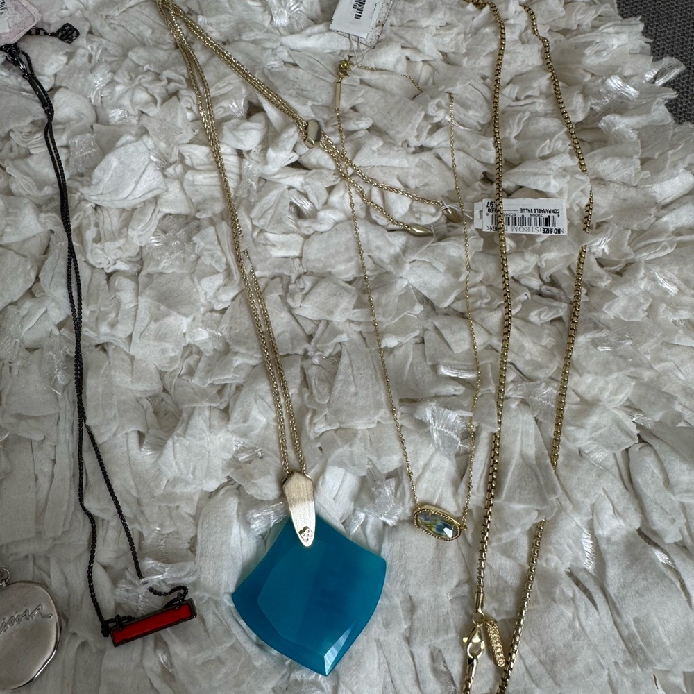 5 kendra Scott Neckalaces 1 Degs and Sal - Picture 6 of 7